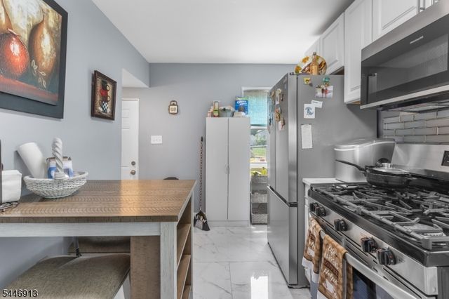 9 Soloff Dr, Hamilton Twp., NJ 08610