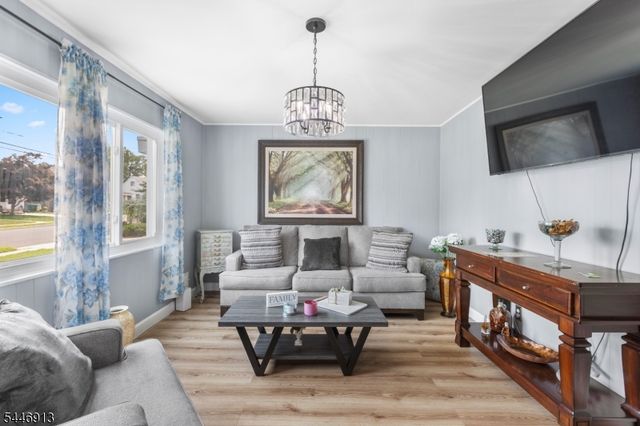 9 Soloff Dr, Hamilton Twp., NJ 08610
