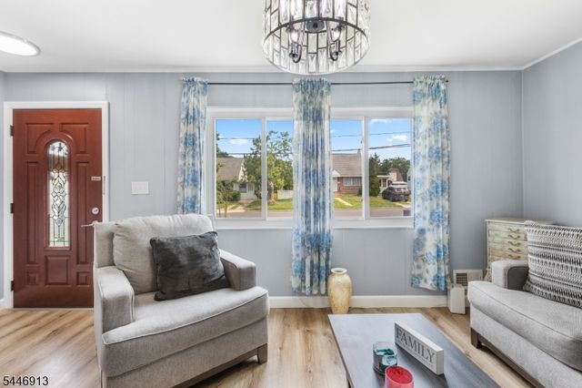 9 Soloff Dr, Hamilton Twp., NJ 08610