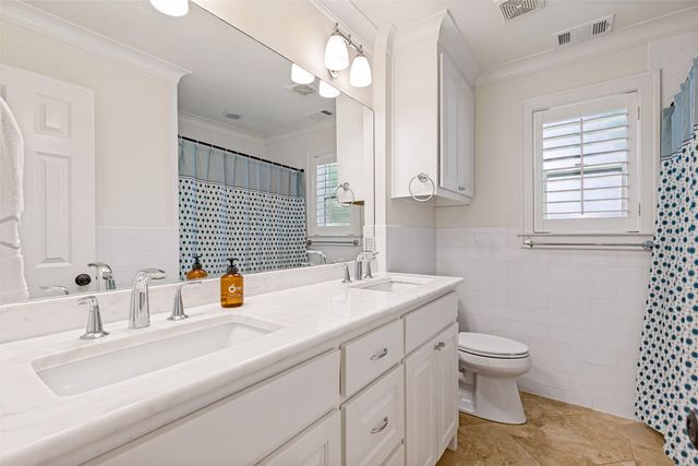 7845 Yamini Drive, Dallas, TX 75230