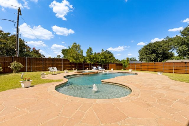 7845 Yamini Drive, Dallas, TX 75230