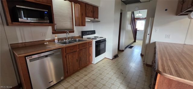 12 Third Street, Martins Ferry, OH 43935