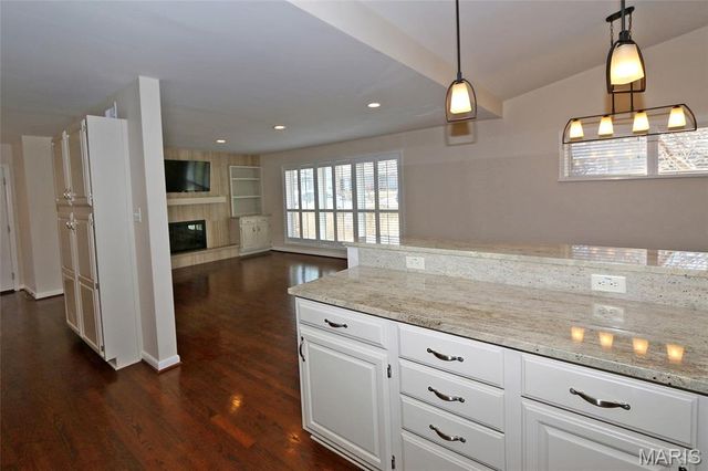 500 Beaucaire Drive, Warson Woods, MO 63122