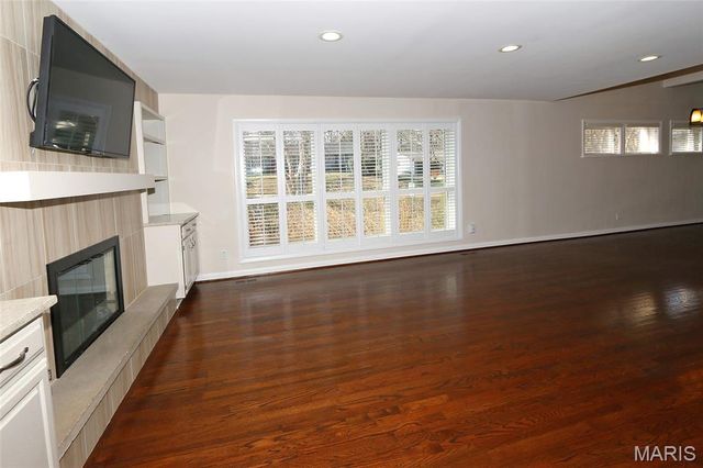 500 Beaucaire Drive, Warson Woods, MO 63122