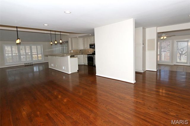 500 Beaucaire Drive, Warson Woods, MO 63122