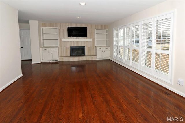 500 Beaucaire Drive, Warson Woods, MO 63122