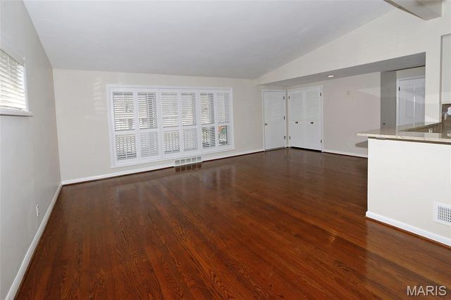 500 Beaucaire Drive, Warson Woods, MO 63122