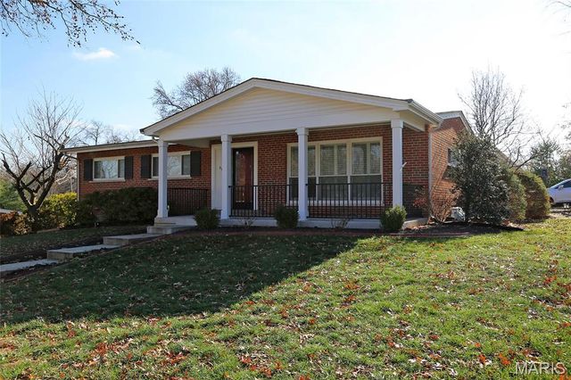 500 Beaucaire Drive, Warson Woods, MO 63122