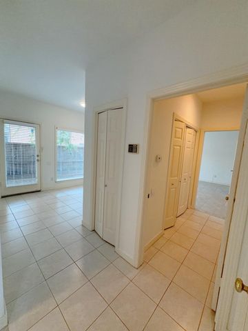 11852 Taylorcrest Road 8, Houston, TX 77024