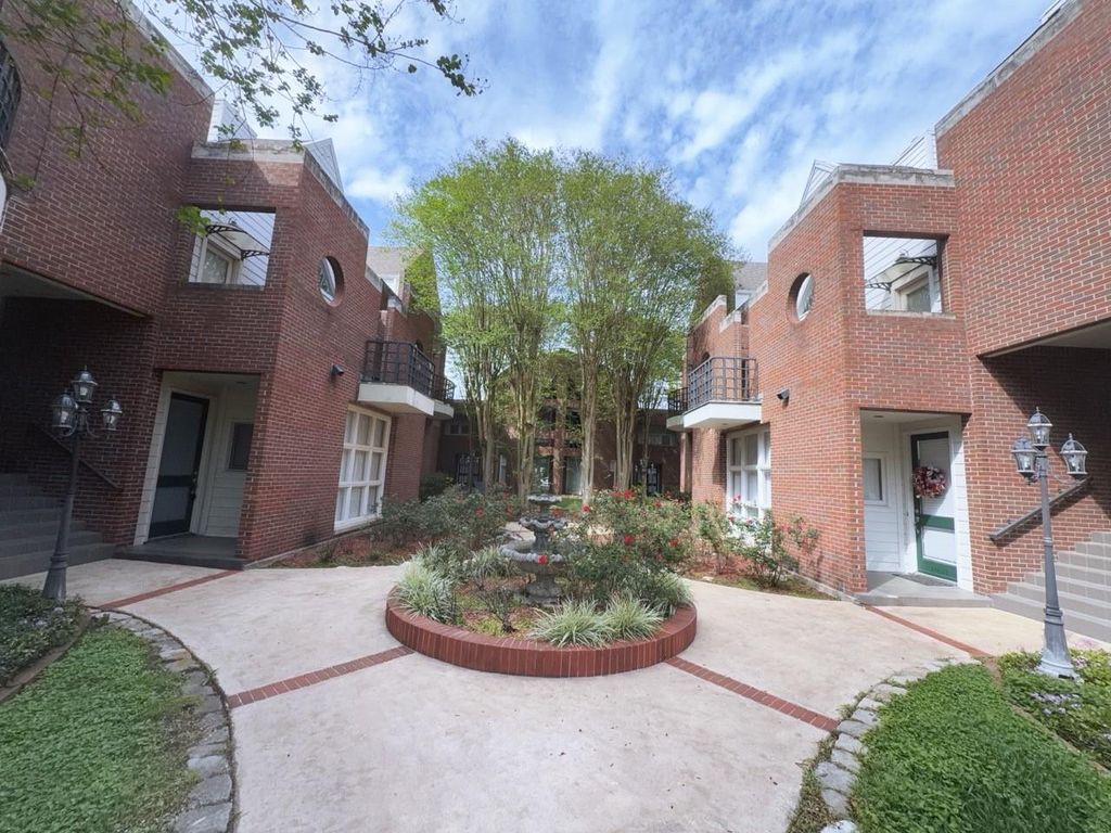 11852 Taylorcrest Road 8, Houston, TX 77024