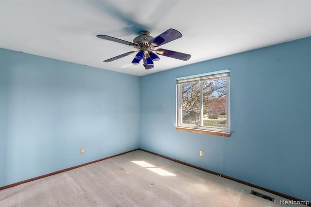 1613 Caliper Drive, Troy, MI 48084
