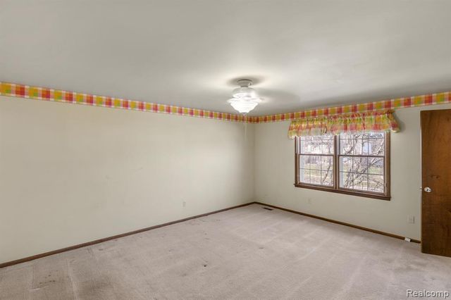 1613 Caliper Drive, Troy, MI 48084