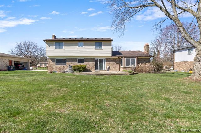 1613 Caliper Drive, Troy, MI 48084