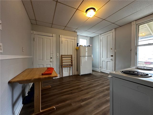 305 E Lincoln Ave, New Castle, PA 16101