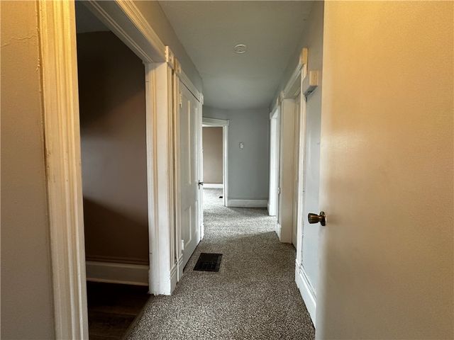 305 E Lincoln Ave, New Castle, PA 16101