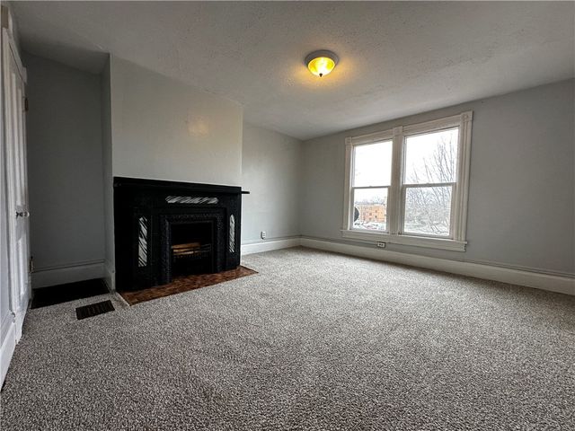 305 E Lincoln Ave, New Castle, PA 16101