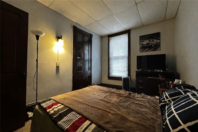 305 E Lincoln Ave, New Castle, PA 16101