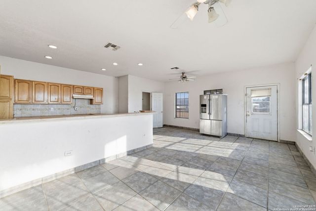 113 Private Road 6744, Natalia, TX 78059