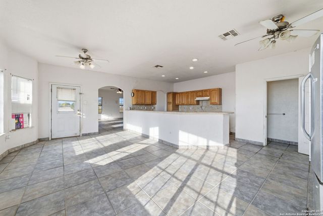 113 Private Road 6744, Natalia, TX 78059