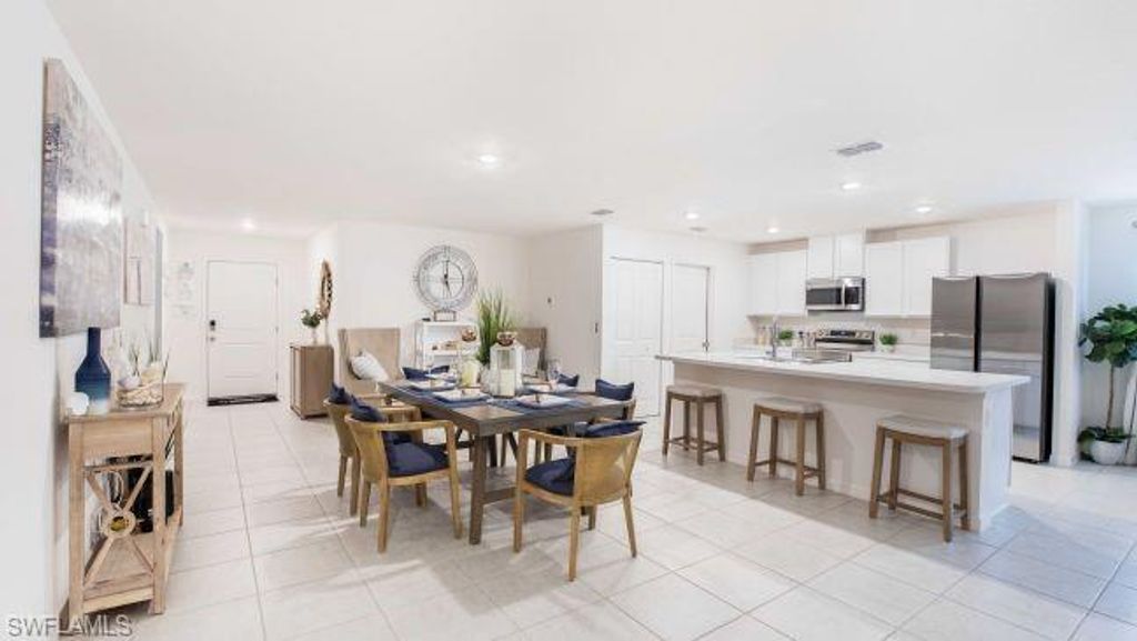 1805 NE 6th PL, CAPE CORAL, FL 33909 — photo 4