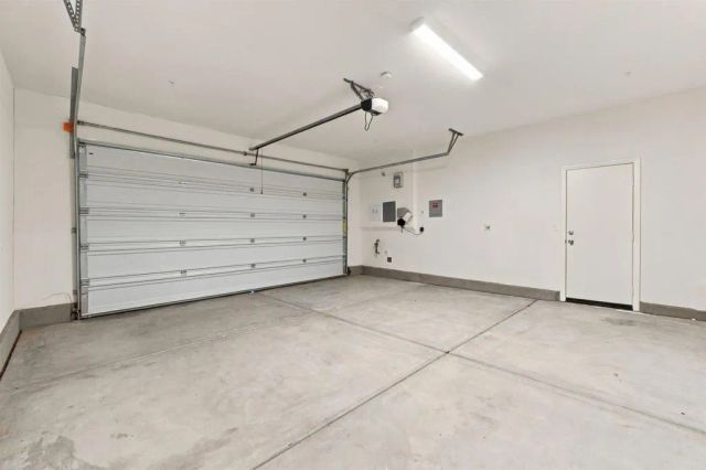 25866 Hollow Point Court, Homeland, CA 92548