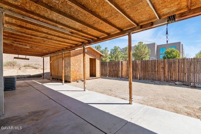 3432 Starjet St Street, Rosamond, CA 93560