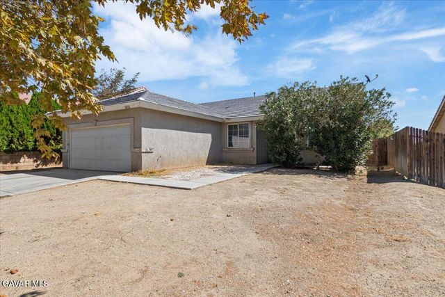 3432 Starjet St Street, Rosamond, CA 93560