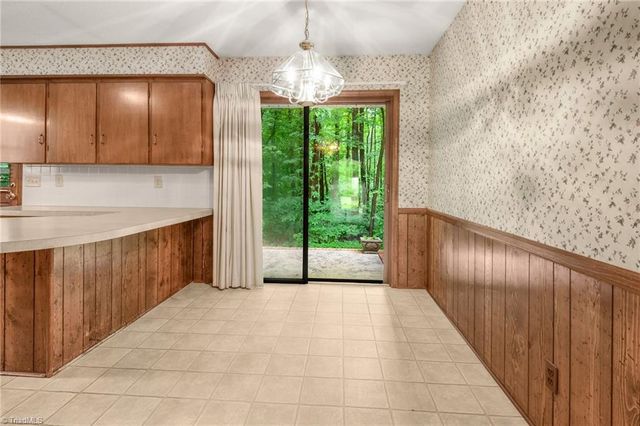 1090 Nc Highway 801 S, Advance, NC 27006