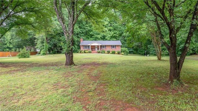1090 Nc Highway 801 S, Advance, NC 27006