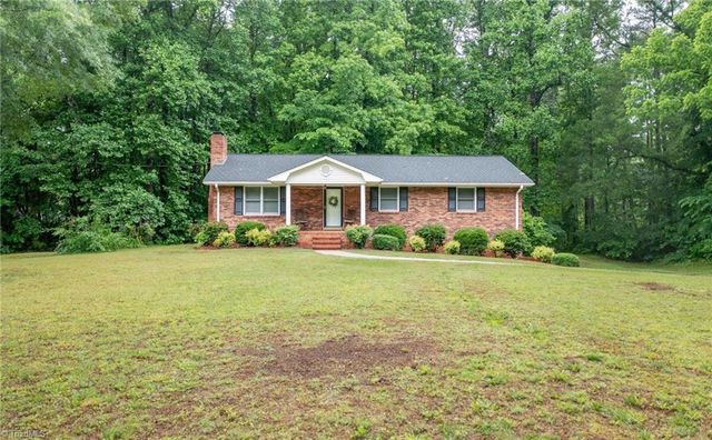 1090 Nc Highway 801 S, Advance, NC 27006