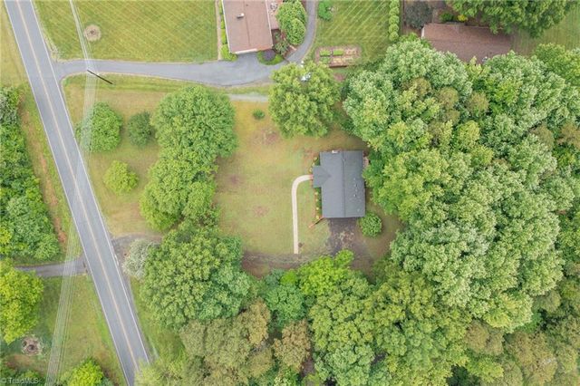 1090 Nc Highway 801 S, Advance, NC 27006