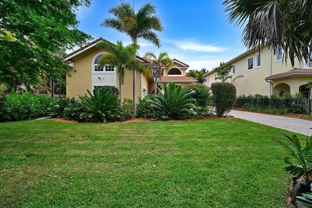 881 SE Saint Lucie Boulevard, Stuart, FL 34996