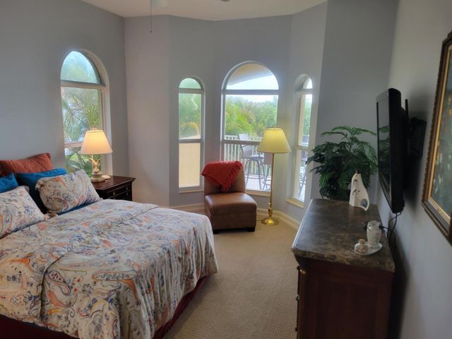 881 SE Saint Lucie Boulevard, Stuart, FL 34996