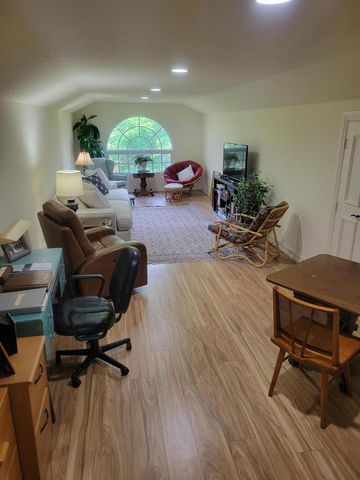 881 SE Saint Lucie Boulevard, Stuart, FL 34996