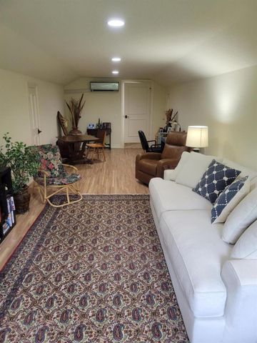 881 SE Saint Lucie Boulevard, Stuart, FL 34996
