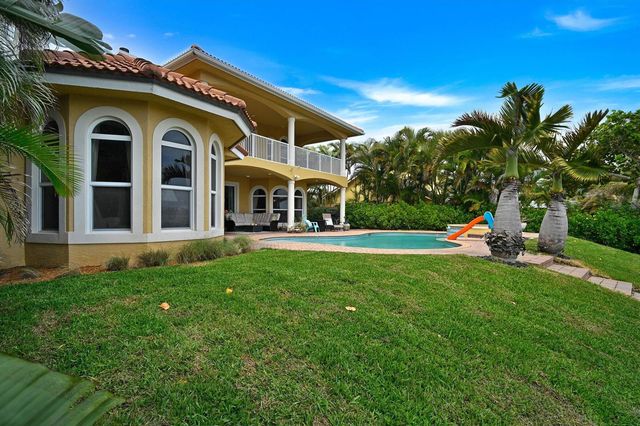 881 SE Saint Lucie Boulevard, Stuart, FL 34996