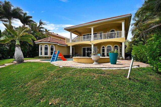 881 SE Saint Lucie Boulevard, Stuart, FL 34996