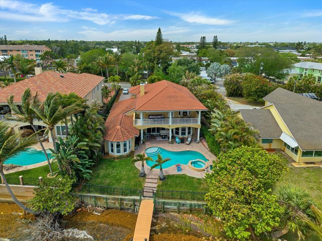 881 SE Saint Lucie Boulevard, Stuart, FL 34996