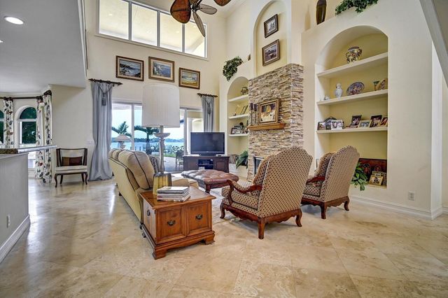 881 SE Saint Lucie Boulevard, Stuart, FL 34996