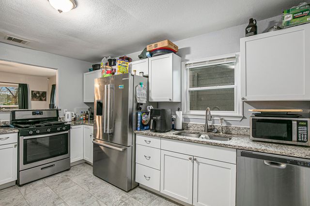 502 Bales Street, Cleburne, TX 76033