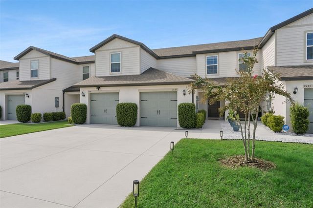 1537 WYNFORD CIRCLE, Tavares, FL 32778