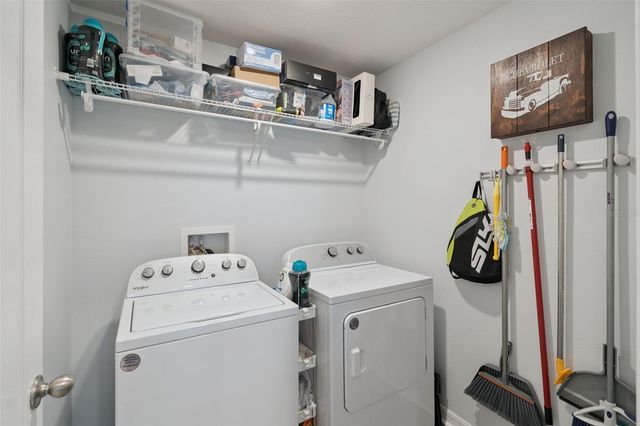 1537 WYNFORD CIRCLE, Tavares, FL 32778