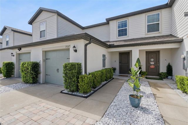 1537 WYNFORD CIRCLE, Tavares, FL 32778