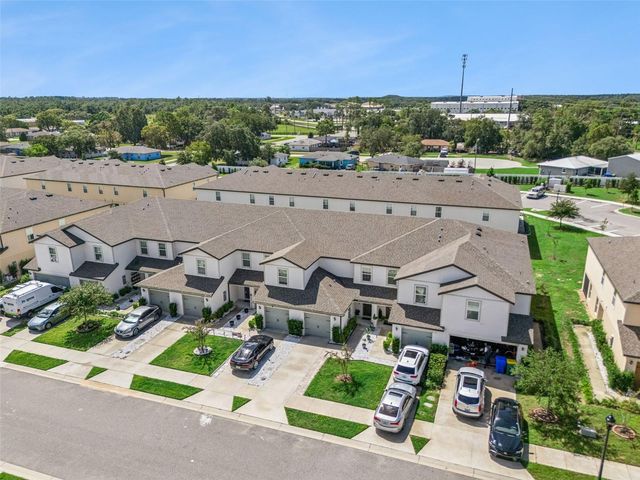 1537 WYNFORD CIRCLE, Tavares, FL 32778