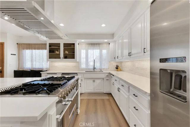 6229 Klump Avenue, North Hollywood, CA 91606