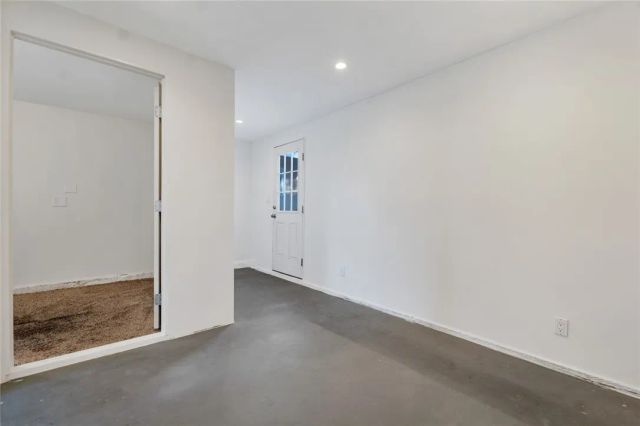 6229 Klump Avenue, North Hollywood, CA 91606