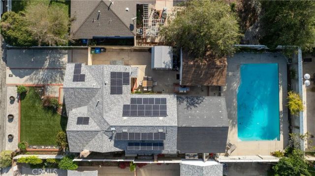 6229 Klump Avenue, North Hollywood, CA 91606