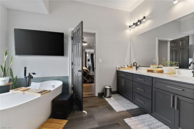 1781 Champion CIR, Virginia Beach, VA 23456