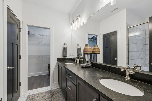 111 Campfire Ct, Winchester, TN 37398
