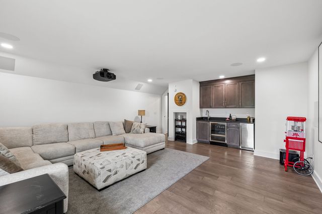 111 Campfire Ct, Winchester, TN 37398